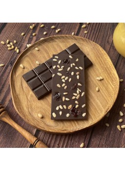 Домашний шоколад на меду с кедровым орехом и клюквой. Горький, 72% какао