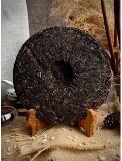 Шен Пуэр от чайной фабрики Мэнку (округ Линьцан), 2016 год