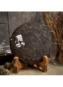 Шу Пуэр Биндао Гу Шу (Пуэр со старых деревьев) от Da Wei Cha, 2013 год