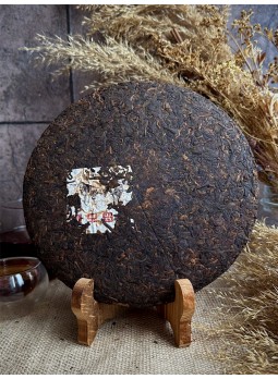 Шу Пуэр "Черный ледяной остров", чайная фабрика Гу Юнь Хао, 2016 год