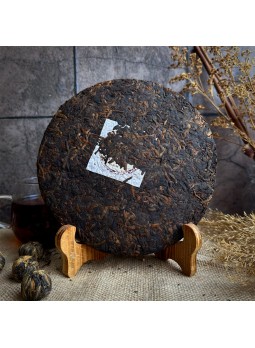 Выдержанный Шу Пуэр, чайная фабрика Дунхай, 2013 год